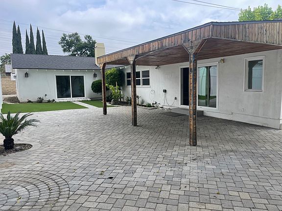 5th image of 11305 Louise Ave