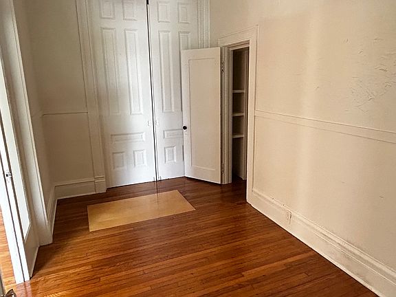 4th image of 1144 24th St APT 5