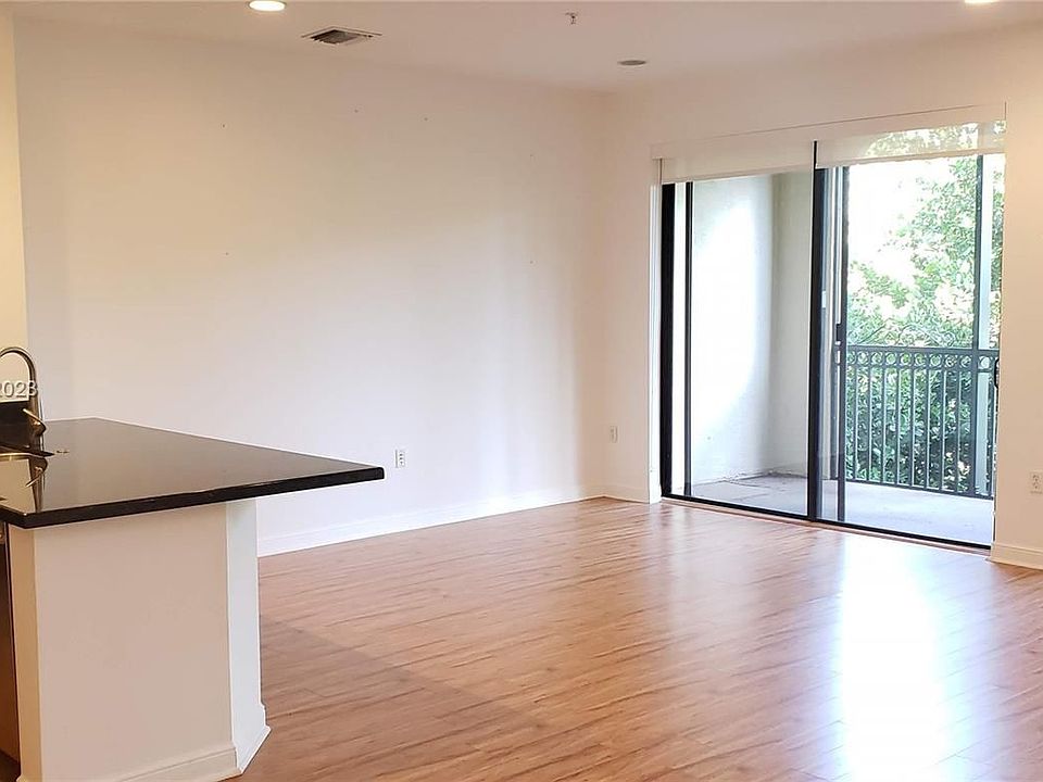 1st image of 2925 NW 126th Ave APT 312-1