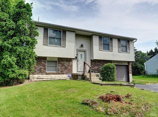 107 Aleshire Farm Cir, Englewood, OH