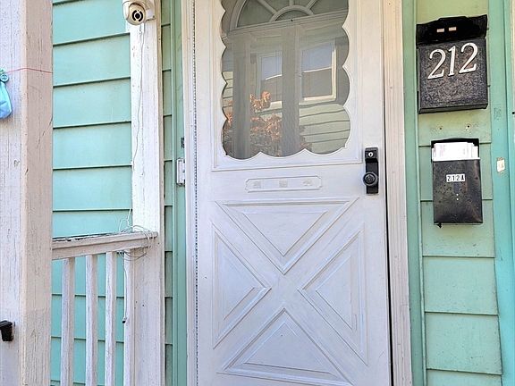 2nd image of 212 Quincy Shore Dr