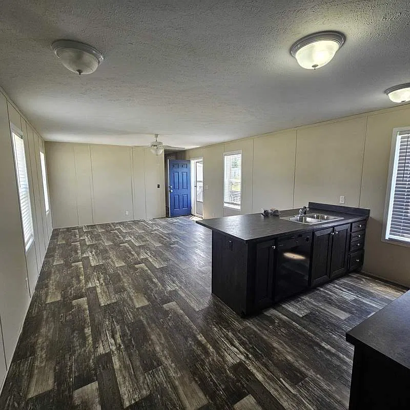 Studio, $1,225 — Photo 4