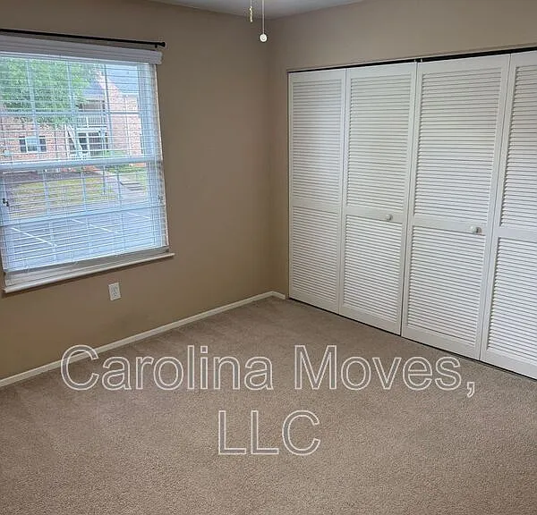 925 Cleveland St #102 — Photo 7