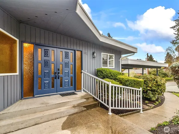 18215 3rd Place SW, Normandy Park, WA 98166