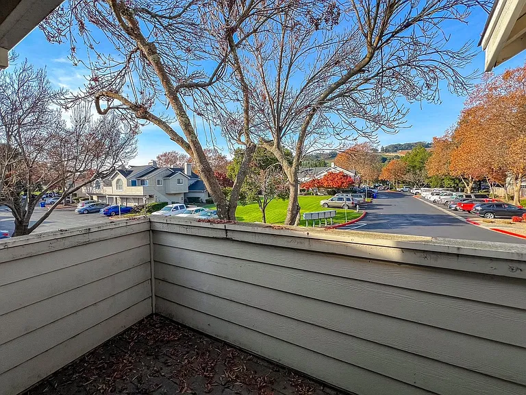 31 Golden Gate Cir — Photo 14
