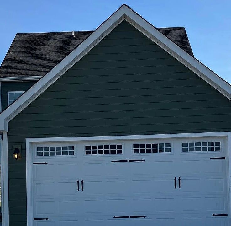 1st image of 219 Iris Cir