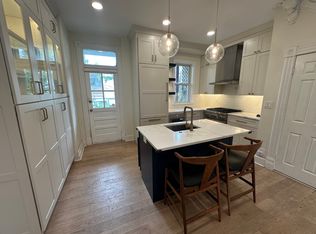 226 11th St SE, Washington, DC 20003