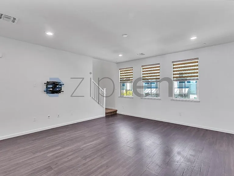 6914 Geyserville St — Photo 13