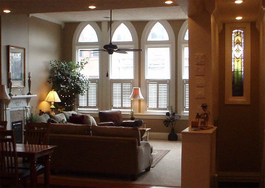 Luxury Loft Apt / Offices Below