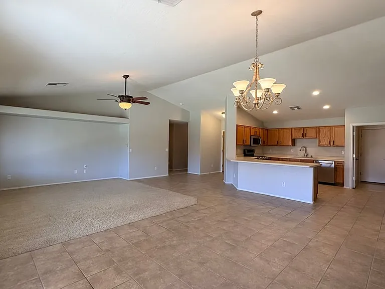 8638 E Osage Cir — Photo 6