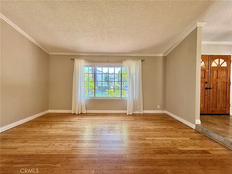 1421 Meadow Glen Rd — Photo 10
