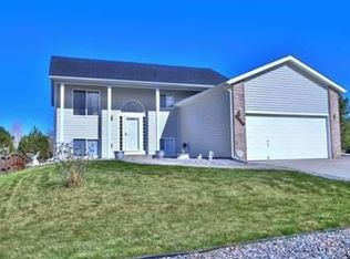 5870 S Riviera Ct, Centennial, CO 80015