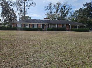526 E Mitchell St, Adel, GA 31620