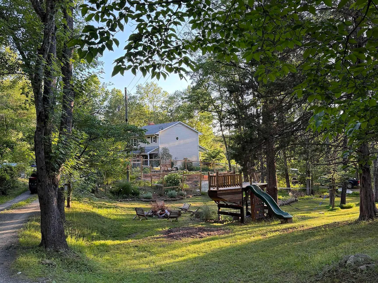 3 bed, 2.5 bath, 1664 sqft, $3,250 — Photo 4