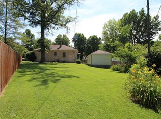 105 E Lane Dr, Washington, MO 63090