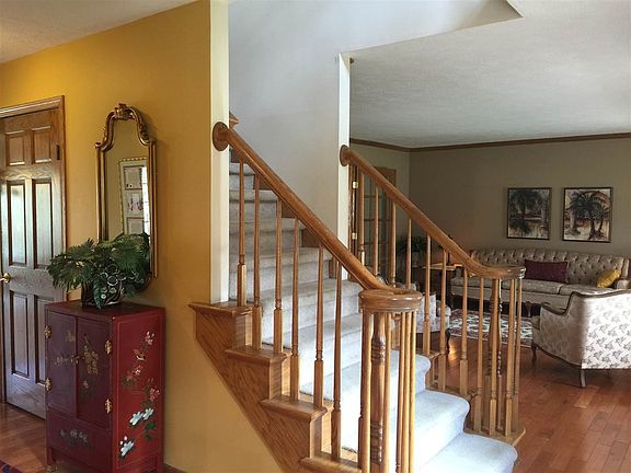 4th image of 1864 Old Oaks Ct
