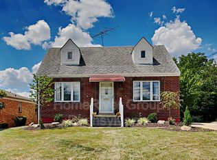 1042 Edward Dr, Pittsburgh, PA 15227