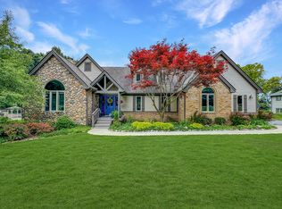 10889 Ridge View Trl, Fenton, MI 48430