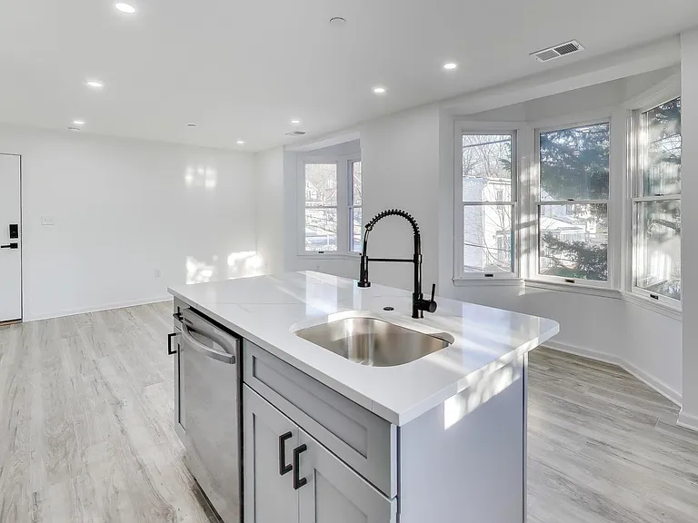 5305 Dana Pl NW #3 — Photo 1