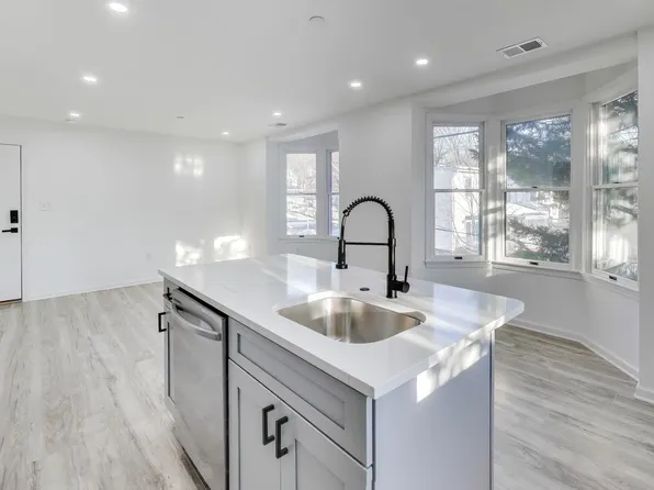 5305 Dana Pl NW Floor 4, Washington, DC 20016