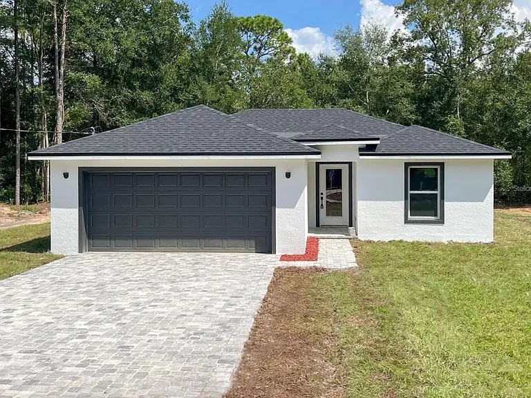 4 Poplar Rd — Photo 1