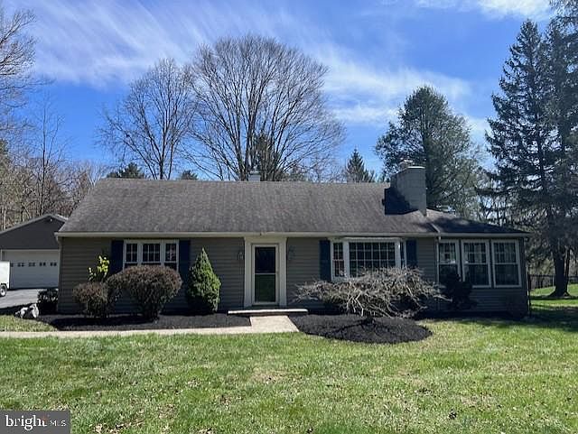 1st image of 1633 Mountain Rd