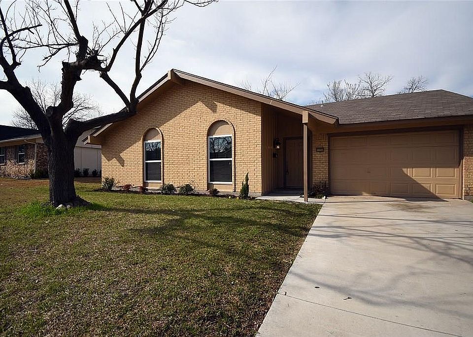 1st image of 605 Meadowcreek Ln