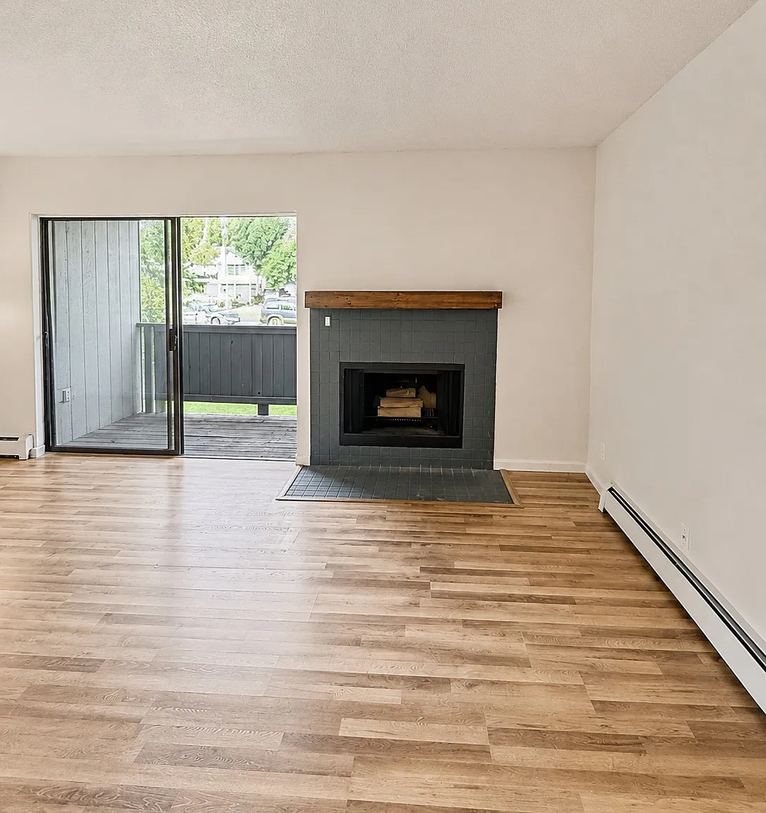 2 bed, 864 sqft, $2,650 — Photo 2
