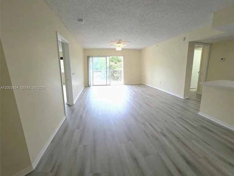5051 Wiles Rd #201 — Photo 10