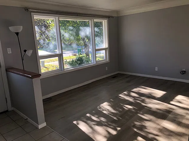 3 bed, 1100 sqft, $2,300 — Photo 2
