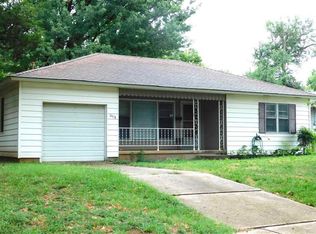 313 N 12th St, Ponca City, OK 74601