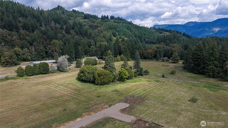 2nd image of 173 Sawmill Road