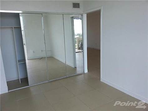 5th image of 2350 NE 135th St APT 1014