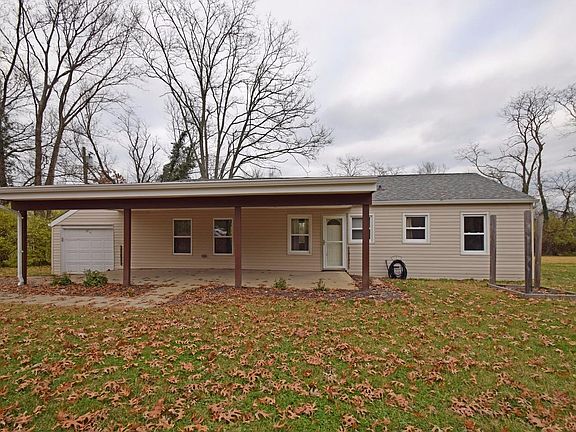 2nd image of 10124 Forest Ave