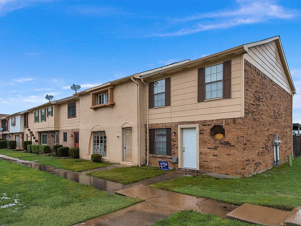 1st image of 31 E Creek Ln APT 17