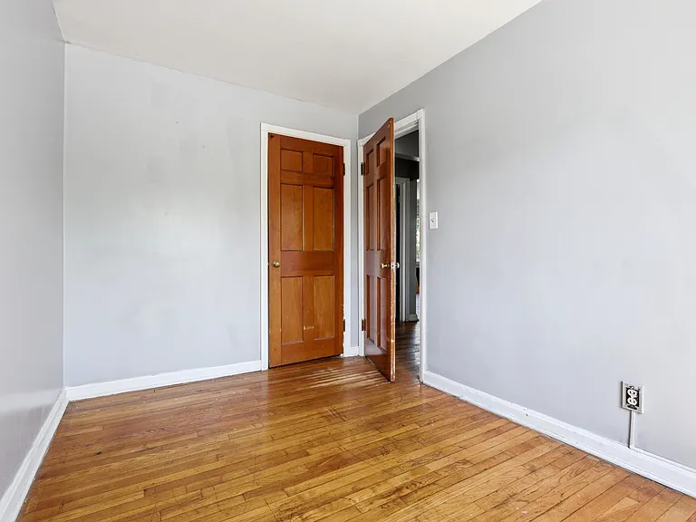 2715 Noble Rd #205 — Photo 13