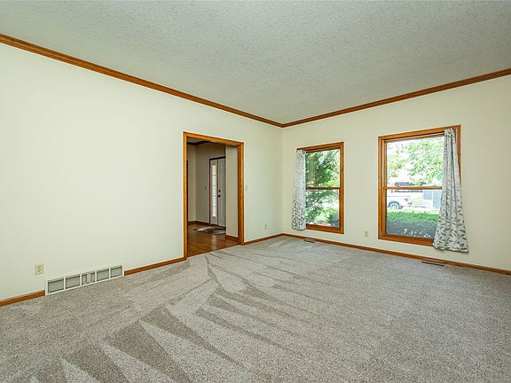 4th image of 3505 SW Timber Green Rd