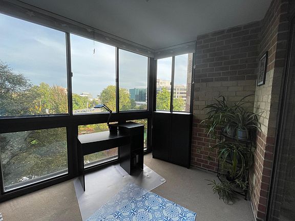 Enclosed balcony