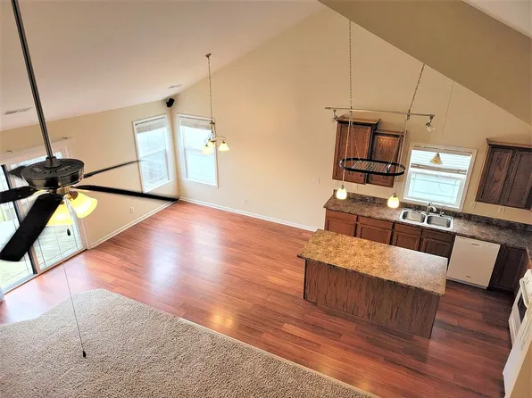 1701 W River St, Dixon, IL 61021