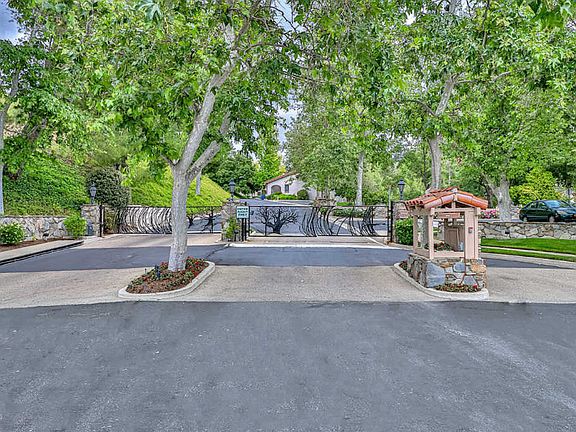 3rd image of 706 Northvalley Dr