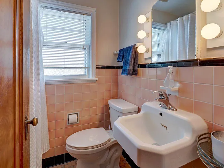 2632 Stevens St — Photo 11