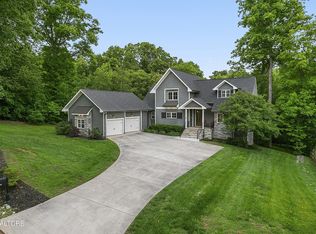 1716 Garland Rd, Knoxville, TN 37922