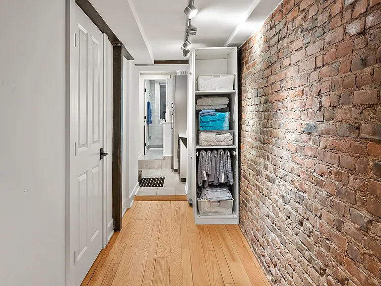 197 W Houston St #Townhouse 1 — Photo 8