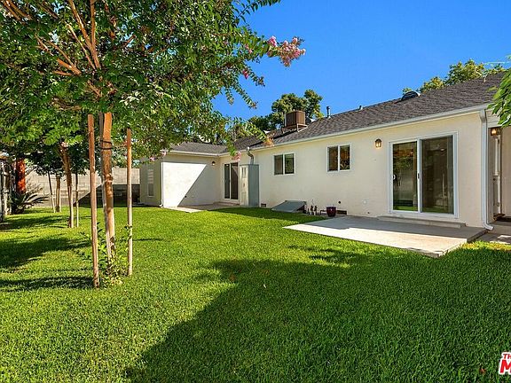 3rd image of 707 N Priscilla Ln