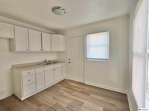 3rd image of 5014 N 36th St