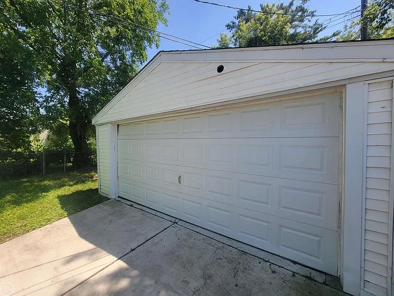 6784 Studebaker Ave — Photo 4