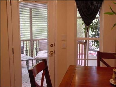 5th image of 819 Brooke Stone Dr