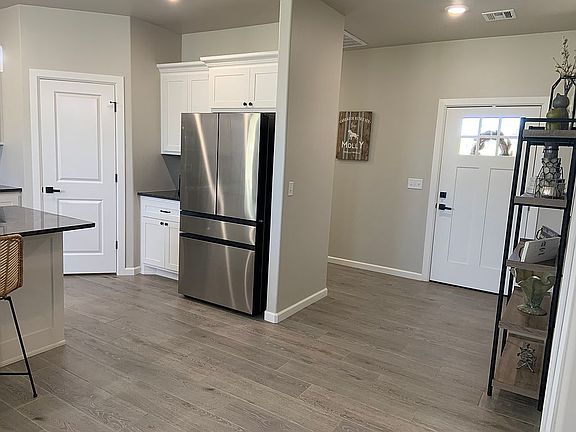 5th image of 4518 E Jenna Ln