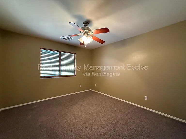 8014 W Pima St — Photo 27
