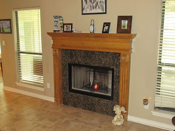 3rd image of 14438 Red River Dr